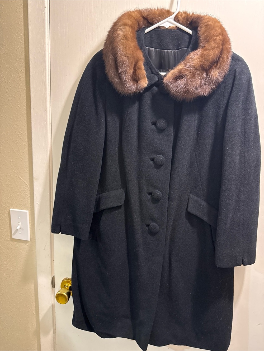 Vtg Mink Fur Swing  Black Wool Coat with Brown Collar Union tag